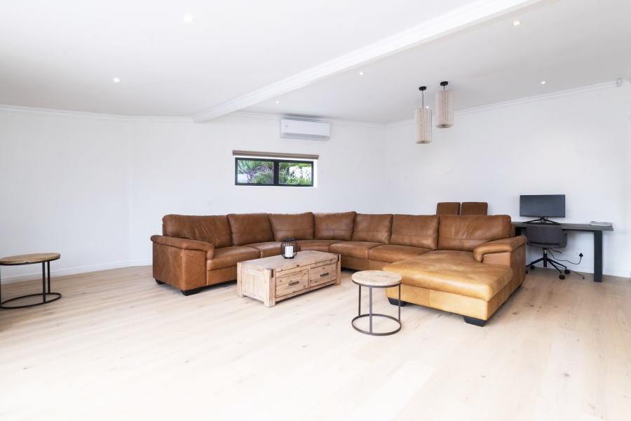 4 Bedroom Property for Sale in Camps Bay Western Cape